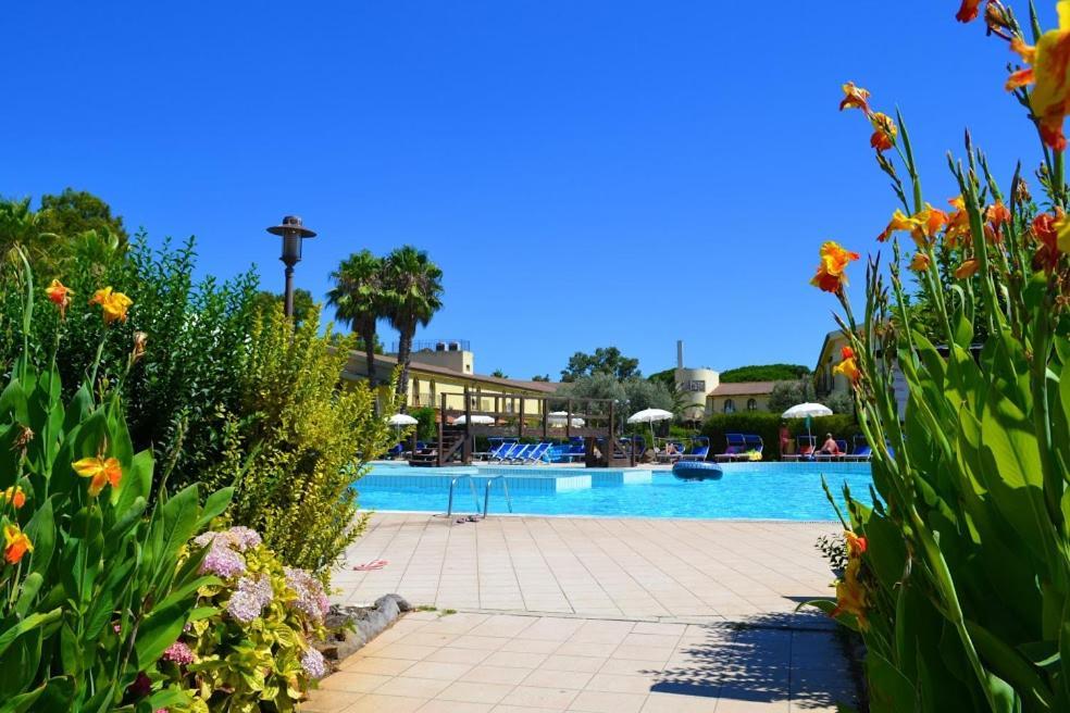 Horse Country Resort Congress & Spa - Hotel Ribot Arborea Εξωτερικό φωτογραφία