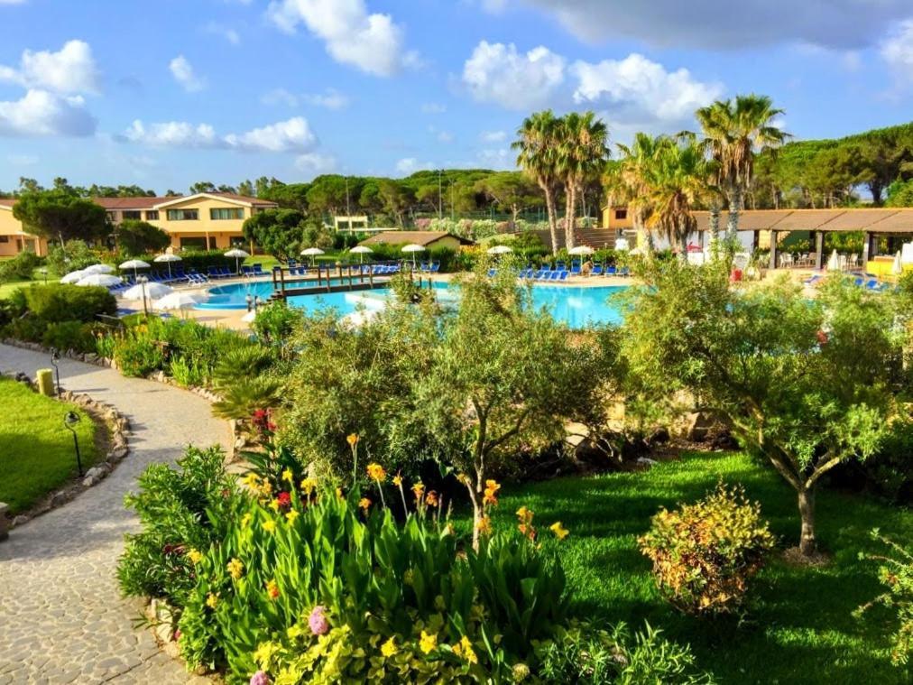 Horse Country Resort Congress & Spa - Hotel Ribot Arborea Εξωτερικό φωτογραφία