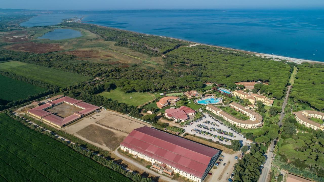 Horse Country Resort Congress & Spa - Hotel Ribot Arborea Εξωτερικό φωτογραφία